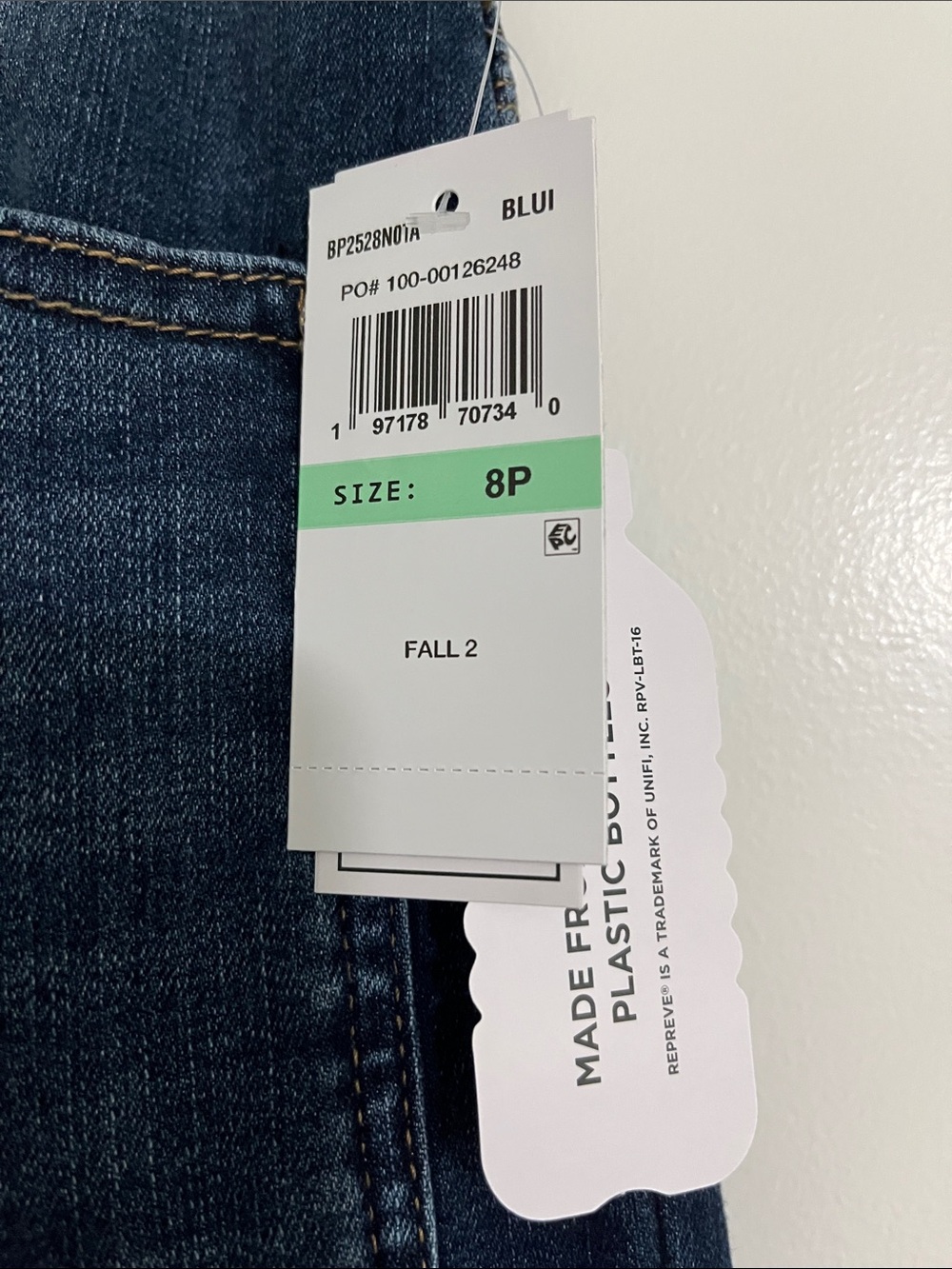 NWT Democracy Women’s 8P “Ab”solution Skyrise Wide Leg Mold & Hold Jeans Petite - Picture 3 of 5